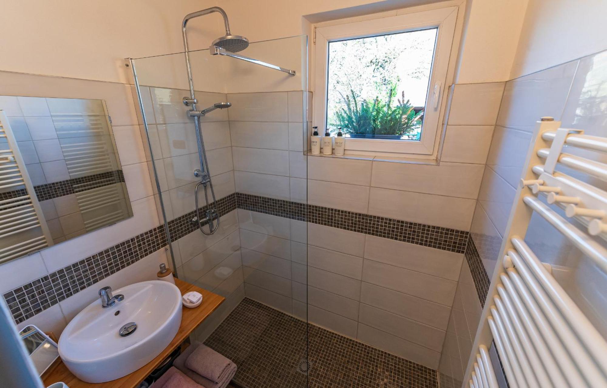 Ubytovani Na Samote - Apartman U Tesaru Komarice Buitenkant foto